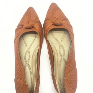 Tingrise Knit pointed toe flats with memory foam insert